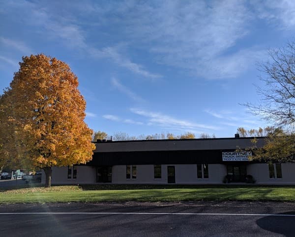 Signal Garage Auto Care - Eden Prairie - EV repair in Eden Prairie, Minnesota